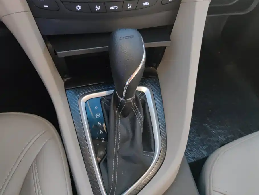 Buick Excelle — миниатюра 16