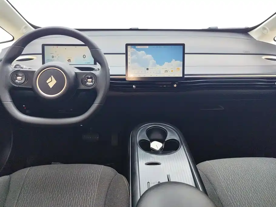 Baojun Yunduo — миниатюра 12