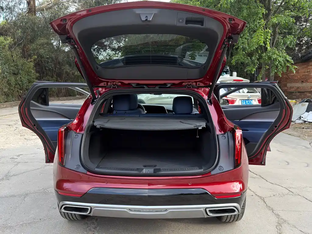 Cadillac GT4 2023 25T Luxury