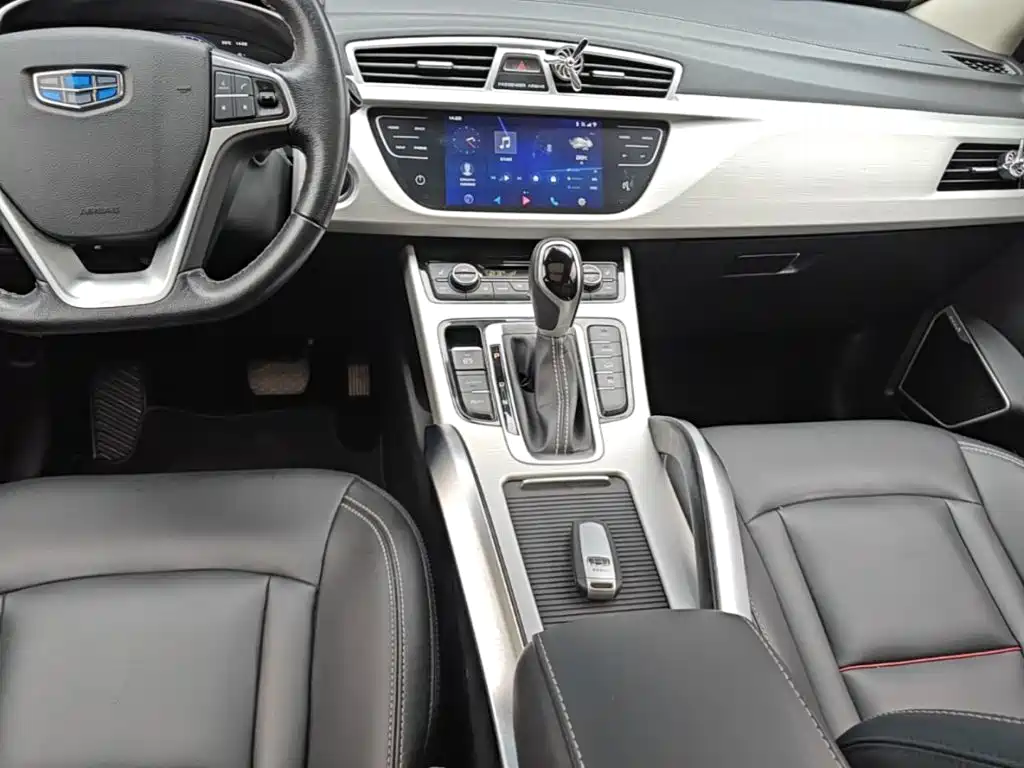 Geely Boyue — миниатюра 13
