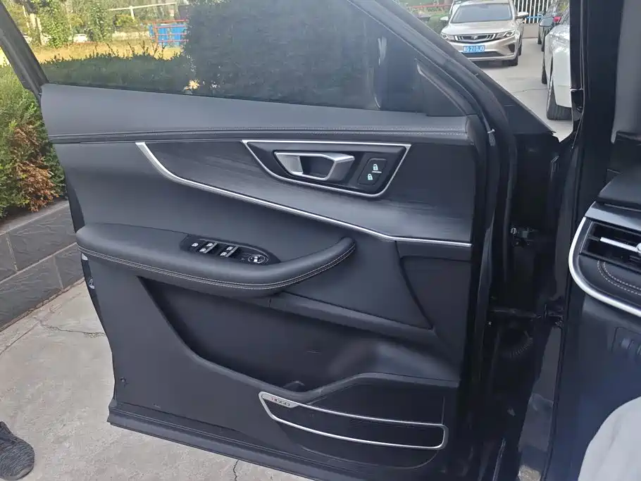 Chery Tiggo 8 — миниатюра 7