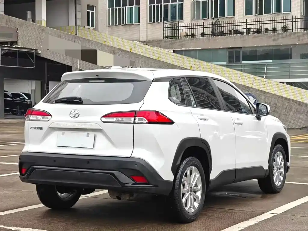 Toyota Frontlander — миниатюра 7