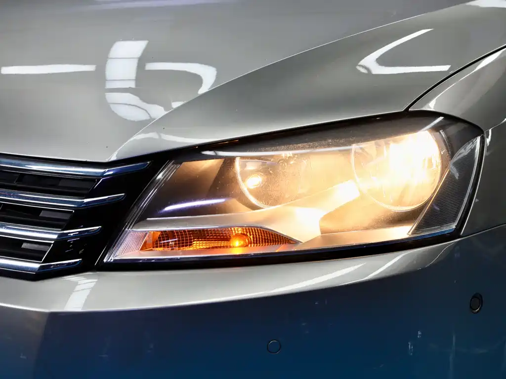 Volkswagen Magotan (Import) Touring Edition 2.0TSI Comfort Type, фото 4