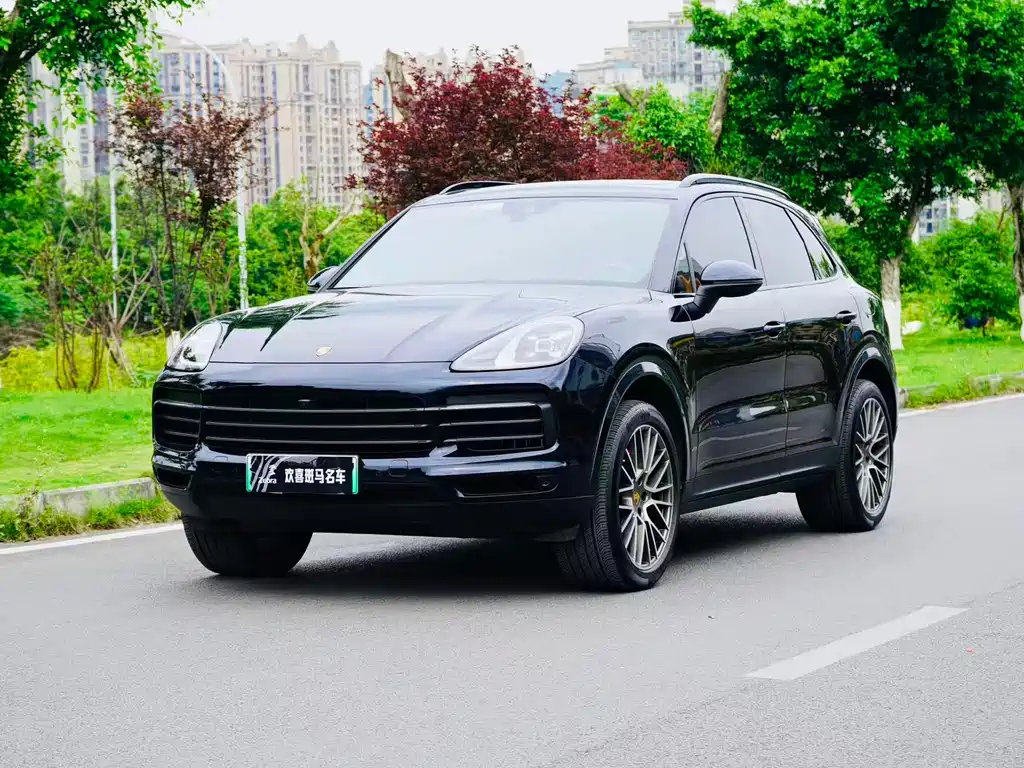 Porsche Cayenne Hybrid 2023
