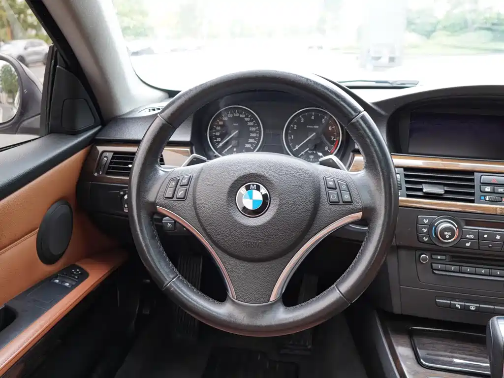 BMW 3 Series 3 2011 330i