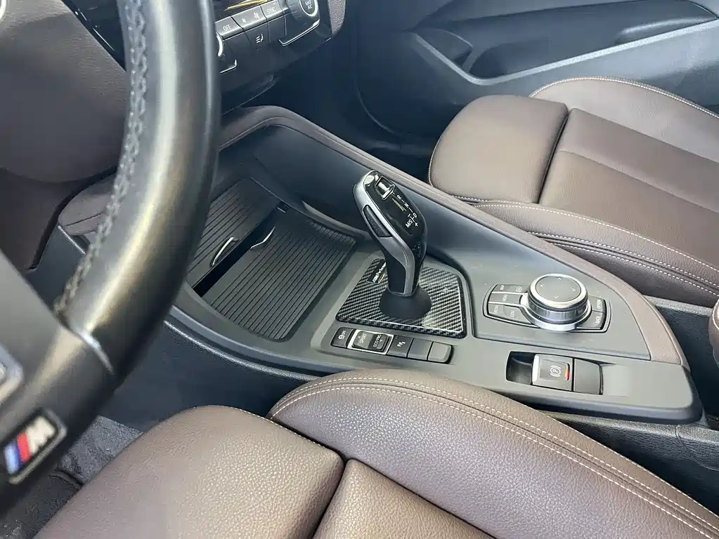 BMW X1 2022 sDrive25Li Lead