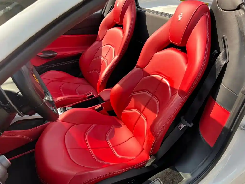 Ferrari 488 — миниатюра 6
