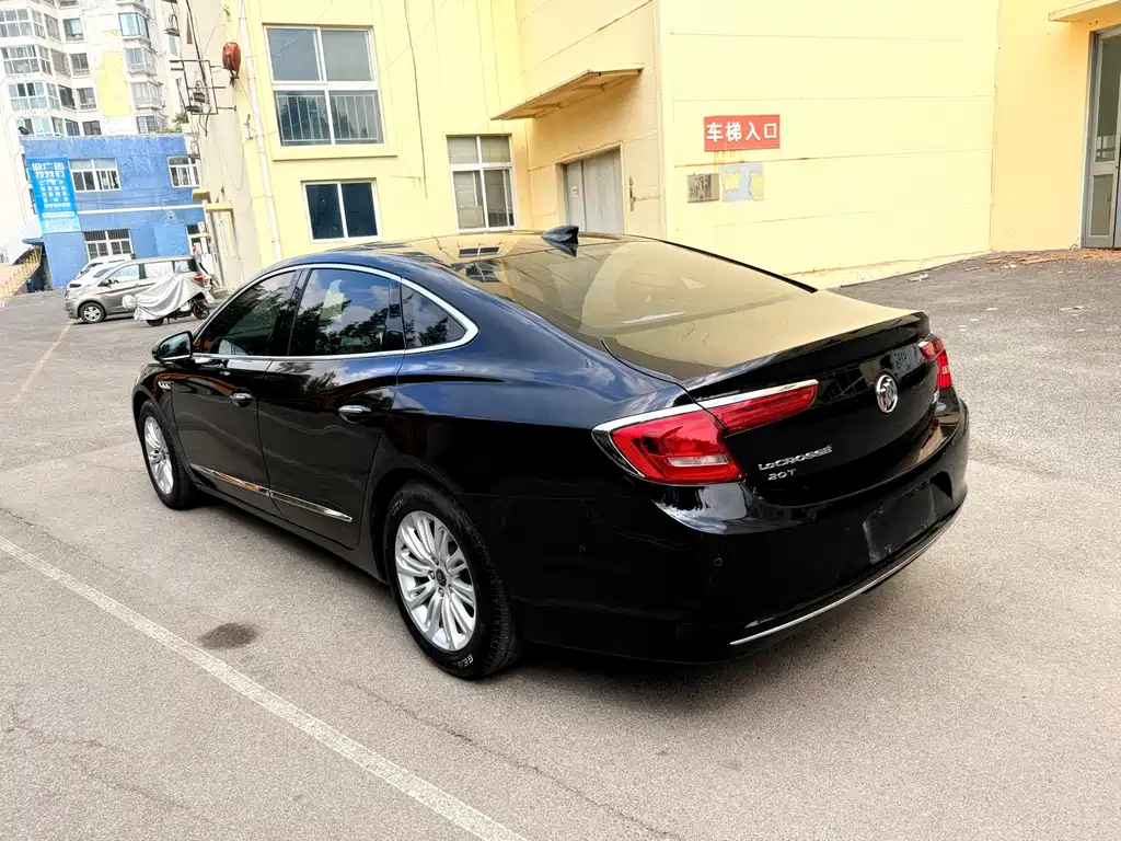 Buick LaCrosse 2018 20T Luxury