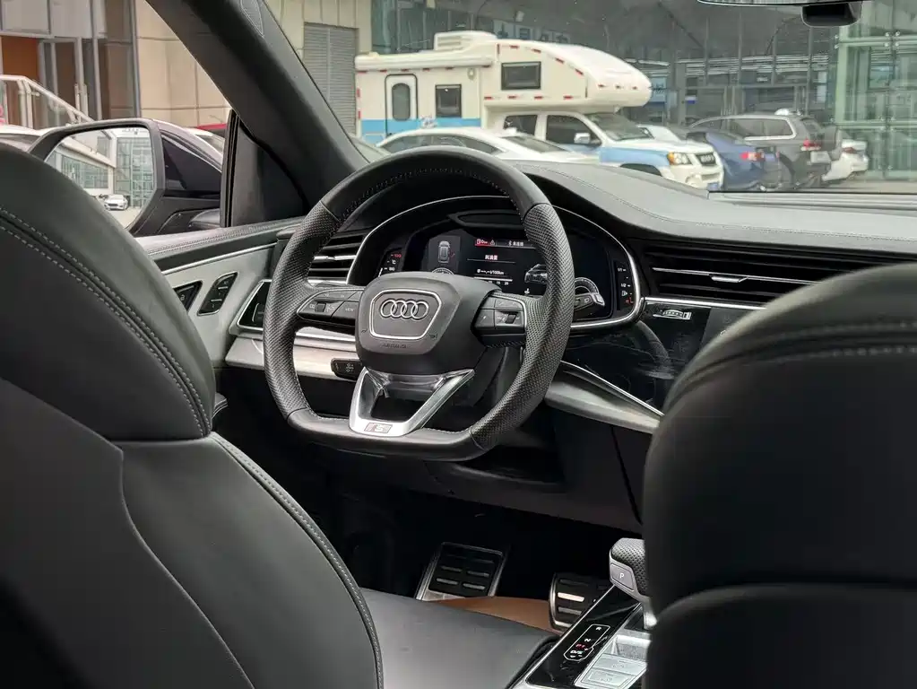 Audi Q8 — миниатюра 8