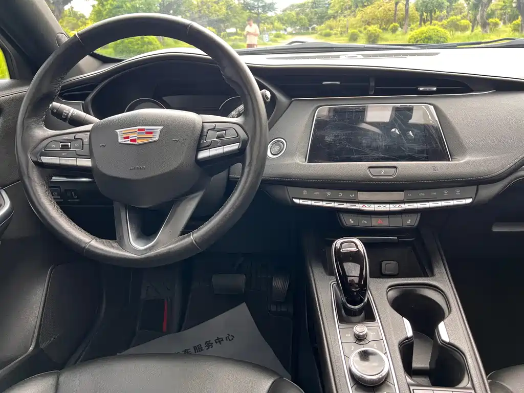 Cadillac XT4 — миниатюра 10