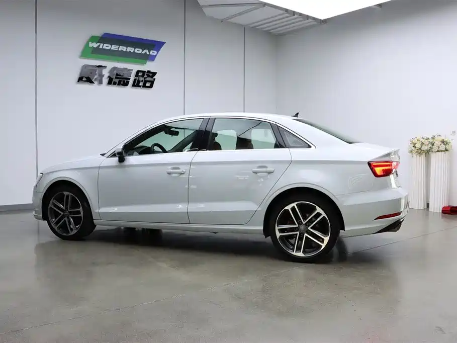 Audi A3 2019 Limousine 35 TFSI VI