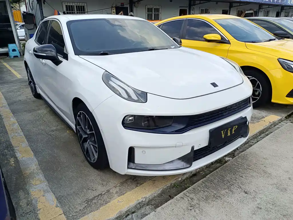 Lynk & Co 03 — миниатюра 3