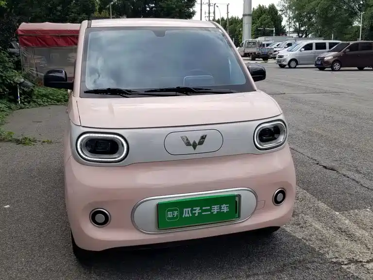 Wuling MINIEV — миниатюра 3