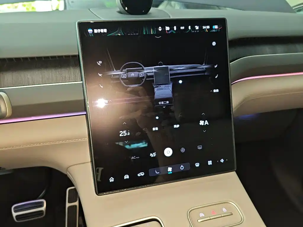 NIO ES8 — миниатюра 13