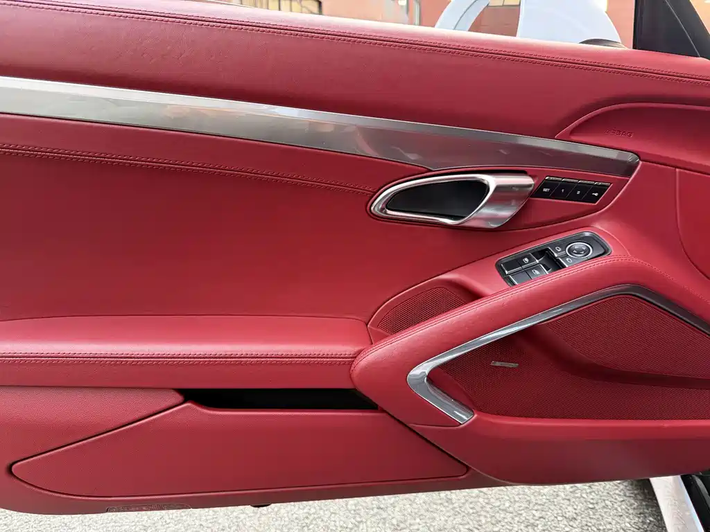 Porsche Cayman — миниатюра 16