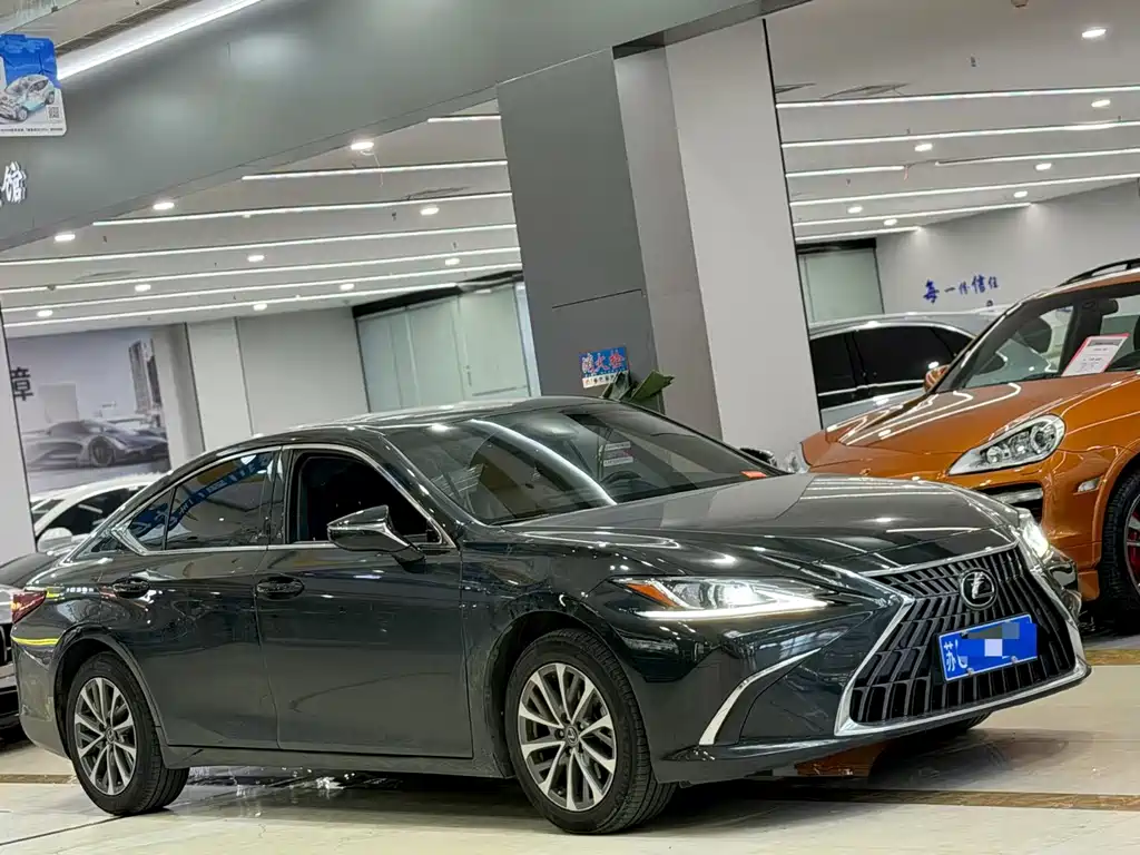 Lexus ES — миниатюра 3