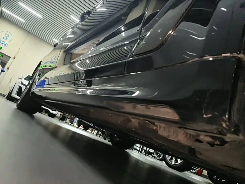 BMW 5 Series — миниатюра 21