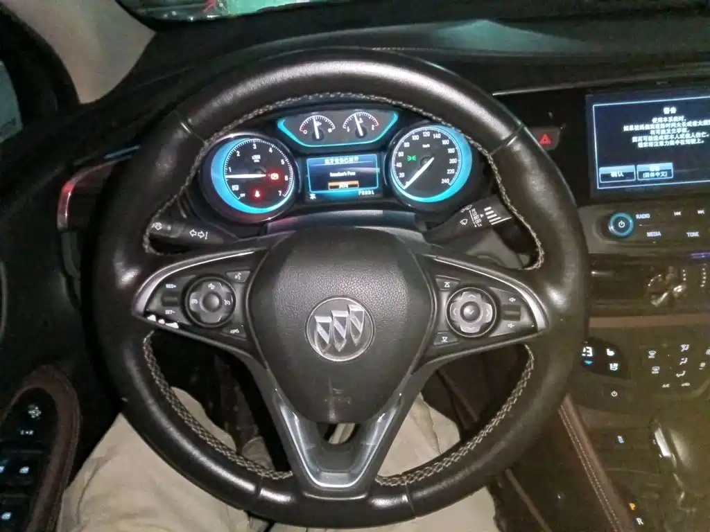 Buick Envision Plus — миниатюра 11