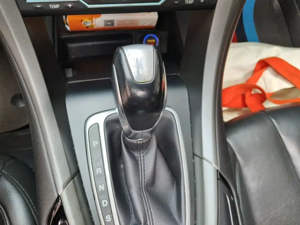 Ford Mondeo — миниатюра 10