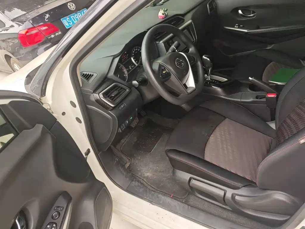 Nissan Bluebird — миниатюра 11
