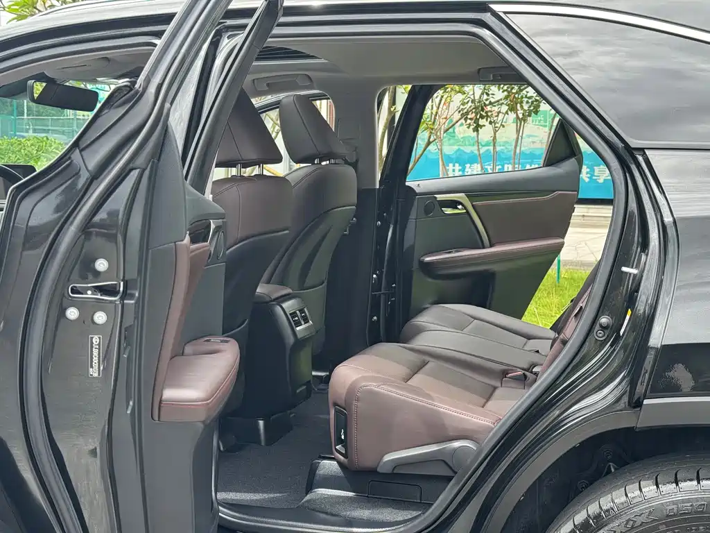 Lexus RX — миниатюра 7