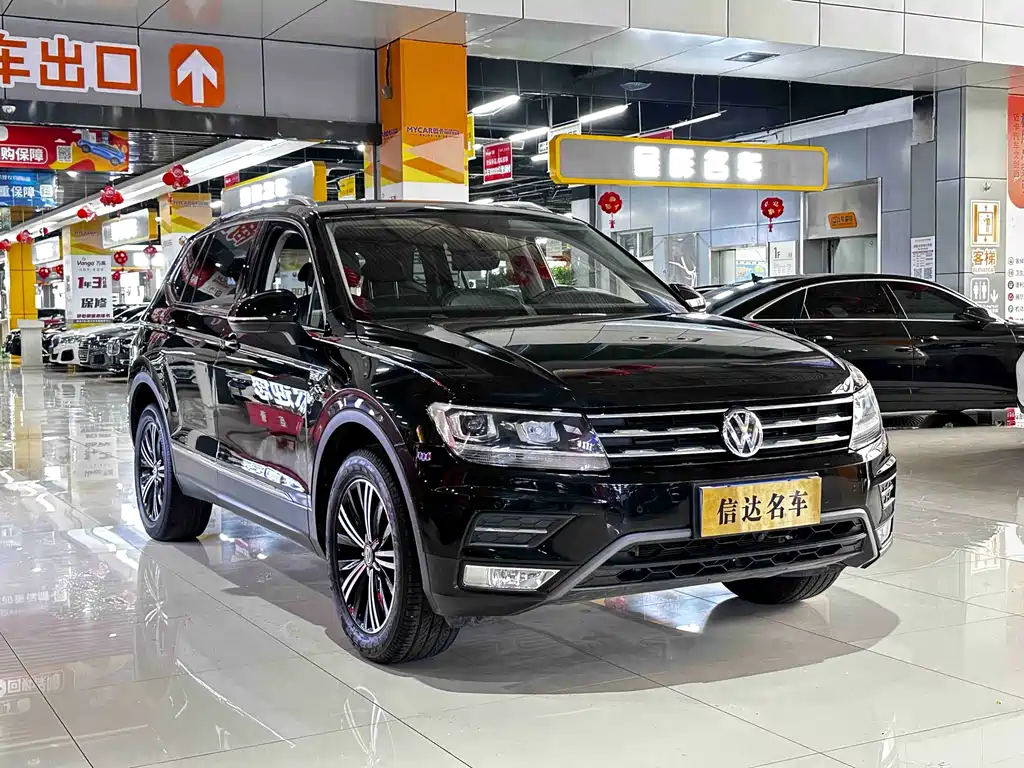 Volkswagen Tiguan L L 2020 330TSI AT Comfort VI