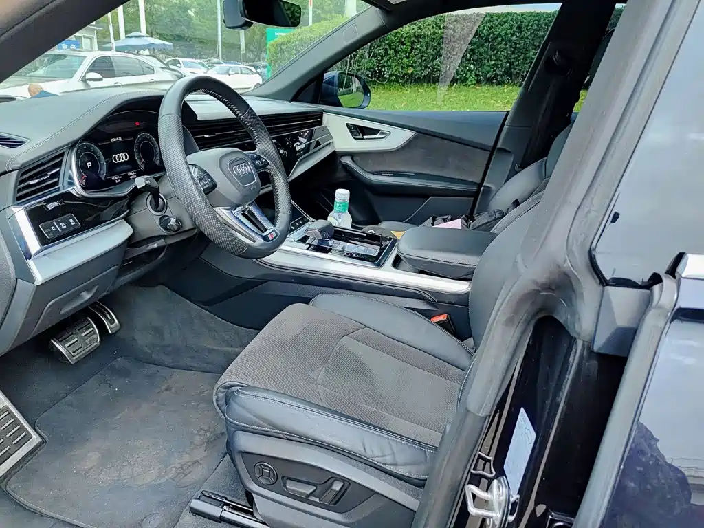 Audi Q8 — миниатюра 7