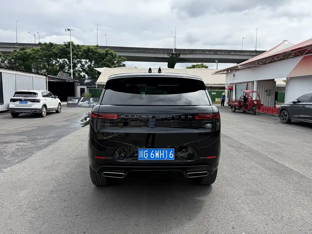 Land Rover Range Rover Sport 2024 400PS Dynamic SE