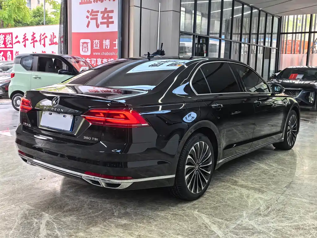 Volkswagen Phideon — миниатюра 7