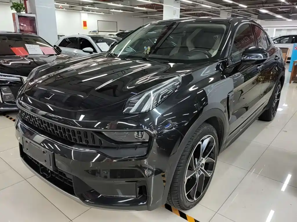 Lynk & Co 05