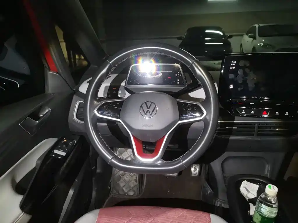 Volkswagen ID.3 — миниатюра 3