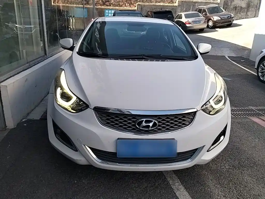 Hyundai Elantra Langdong — миниатюра 3