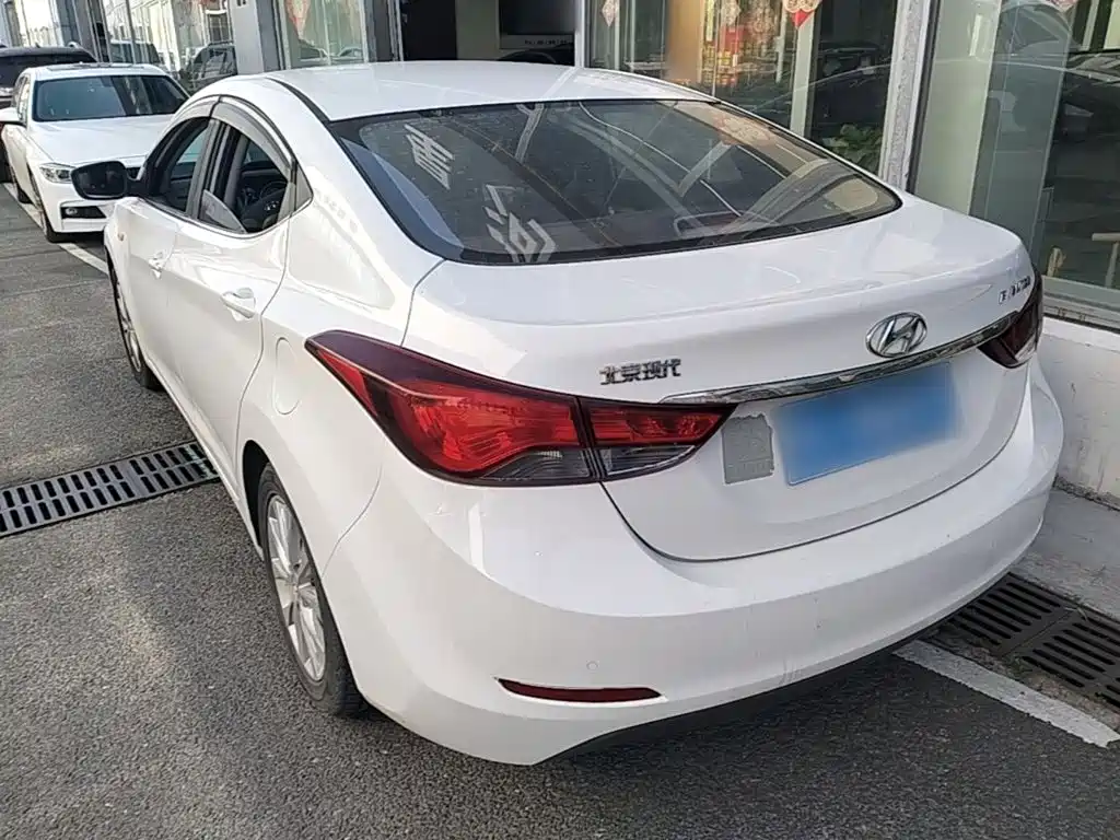 Hyundai Elantra Langdong — миниатюра 5