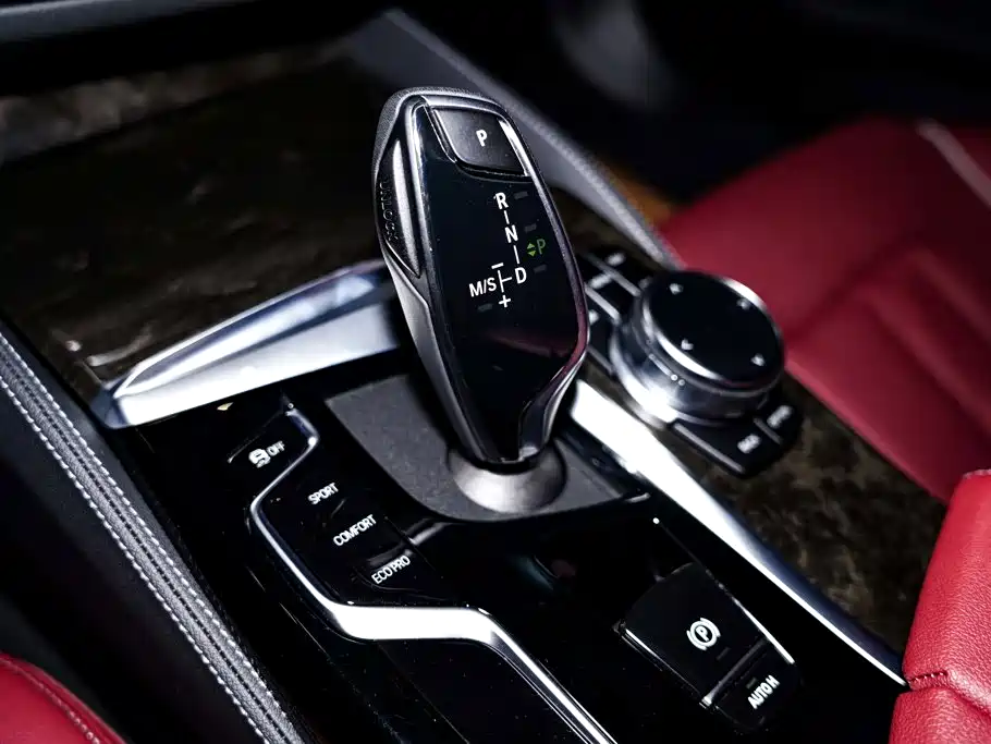 BMW 5 Series — миниатюра 22