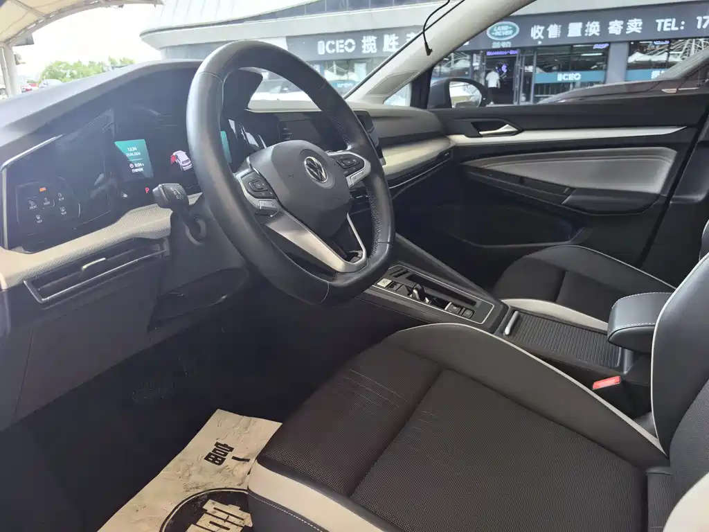 Volkswagen Golf 2021 280TSI DSG Pro