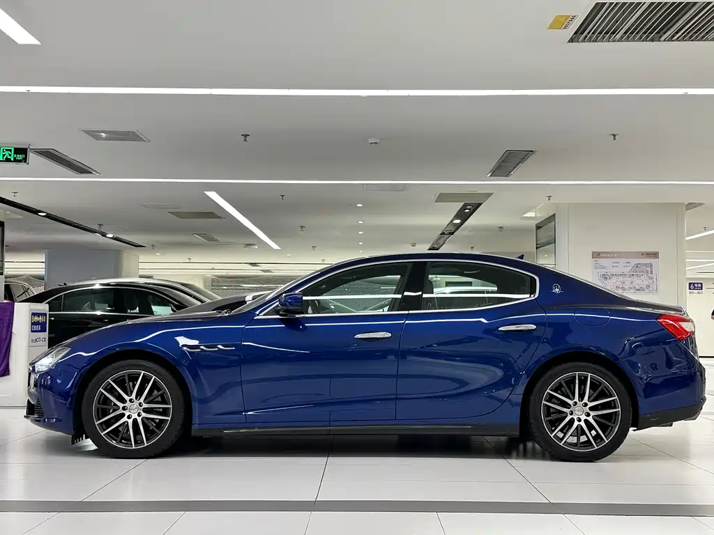 Maserati Ghibli — миниатюра 4