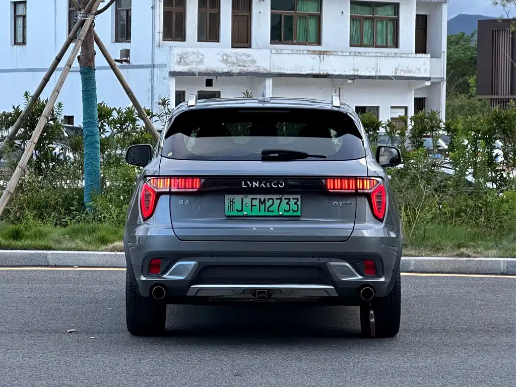 Lynk & Co 01 EM-P — миниатюра 9