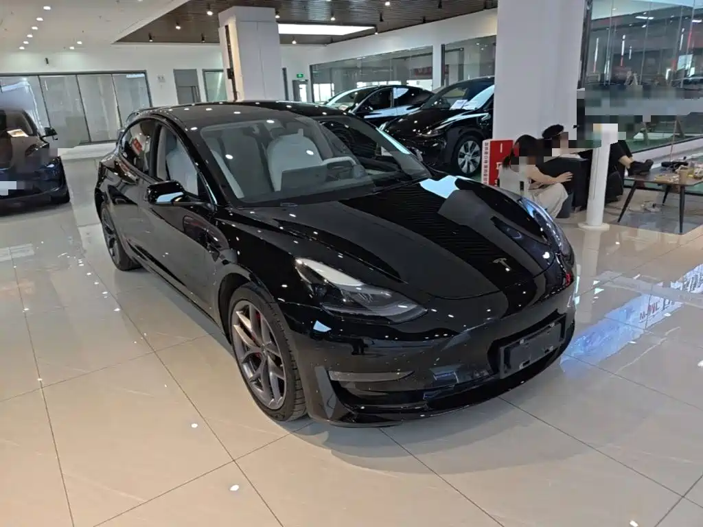 Tesla Model 3 — миниатюра 4