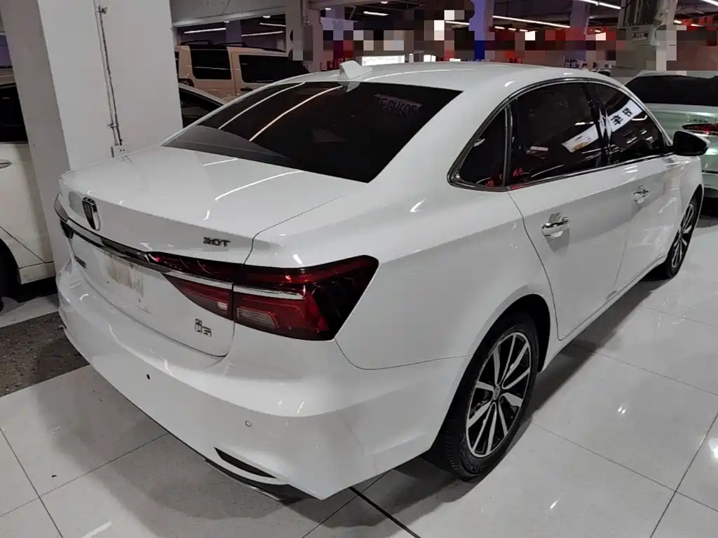 Roewe i6 Classic — миниатюра 7
