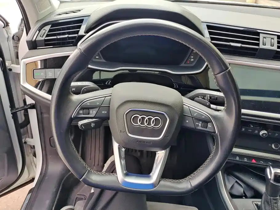 Audi Q3 — миниатюра 15