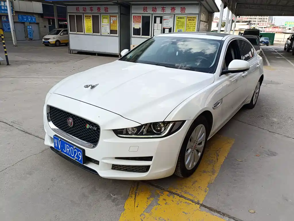 Jaguar XEL 2019