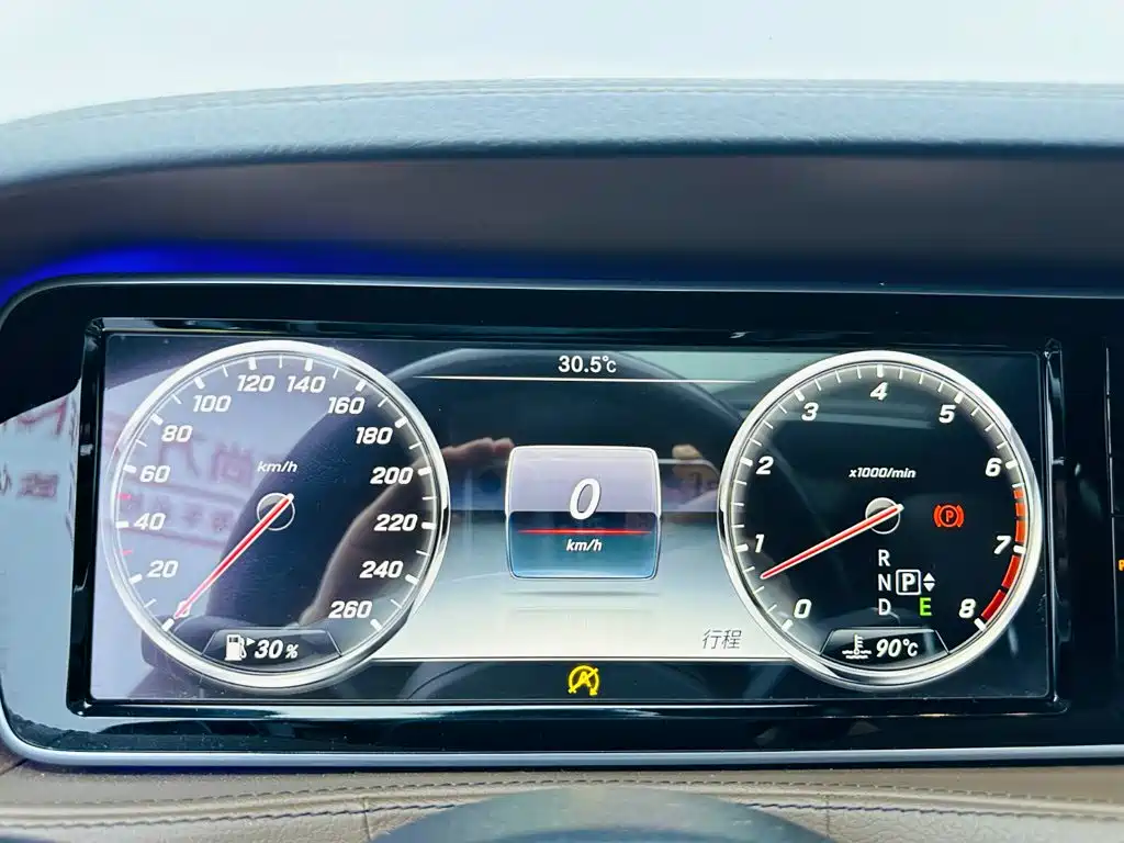 Mercedes-Benz S-Class — миниатюра 9