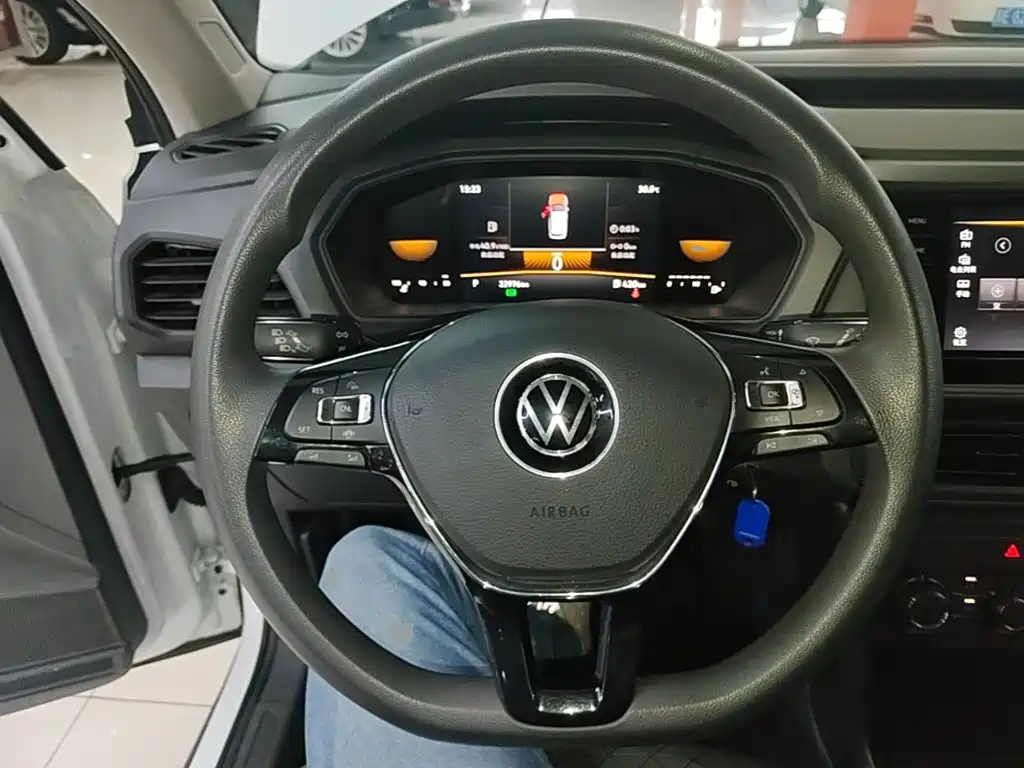 Volkswagen T-Cross — миниатюра 11