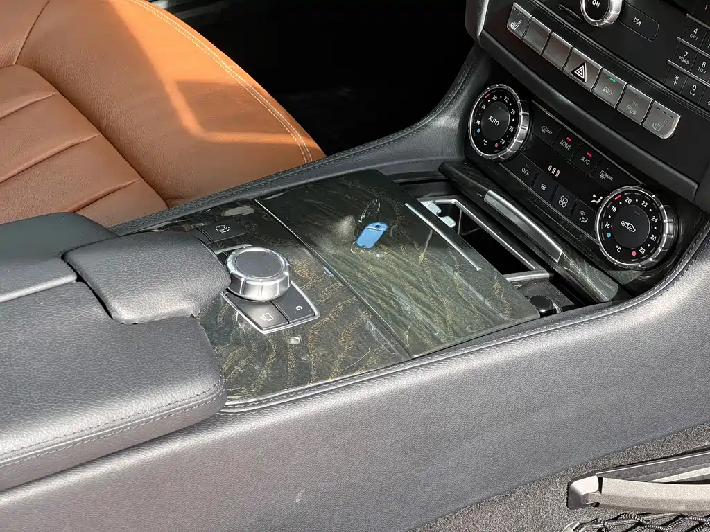 Mercedes-Benz CLS — миниатюра 9