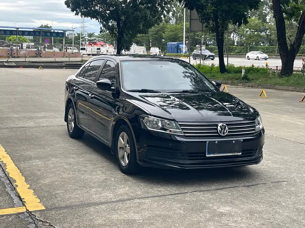 Volkswagen Lavida — миниатюра 3