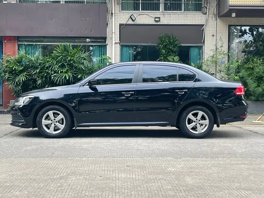 Volkswagen Lavida — миниатюра 12