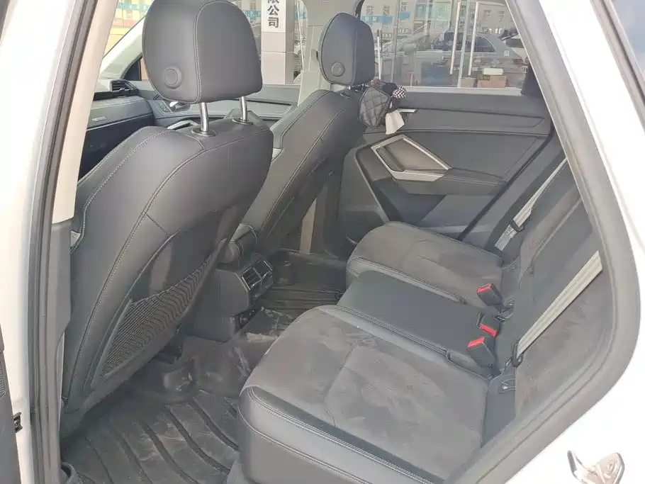 Audi Q3 — миниатюра 11