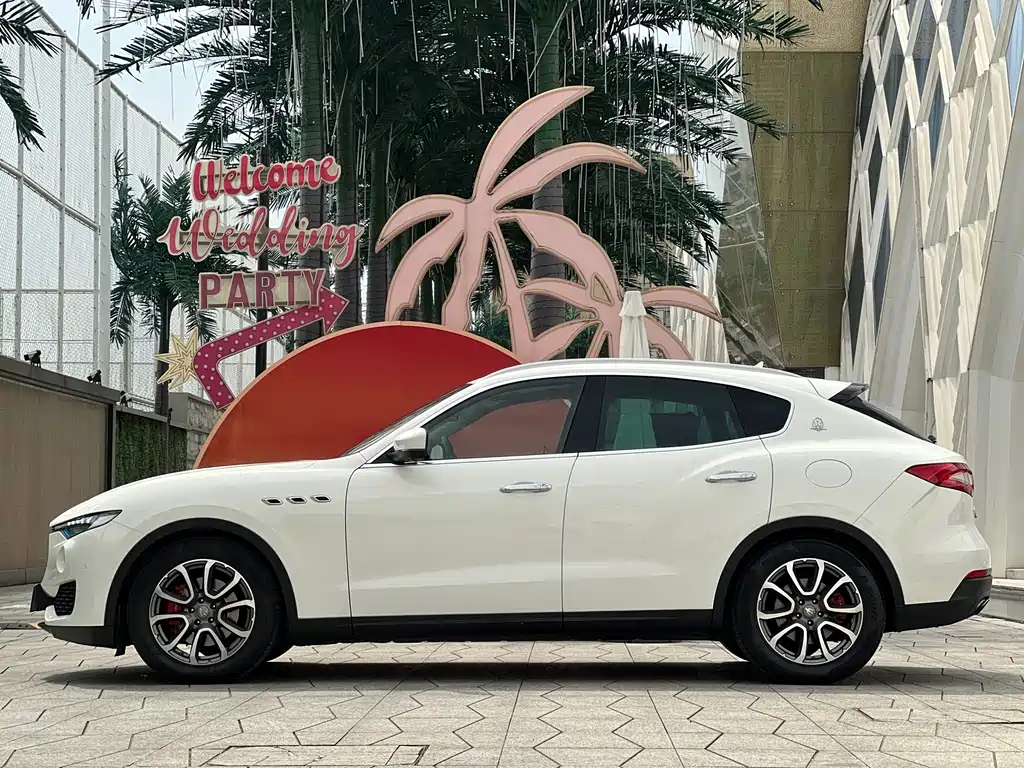 Maserati Levante — миниатюра 7