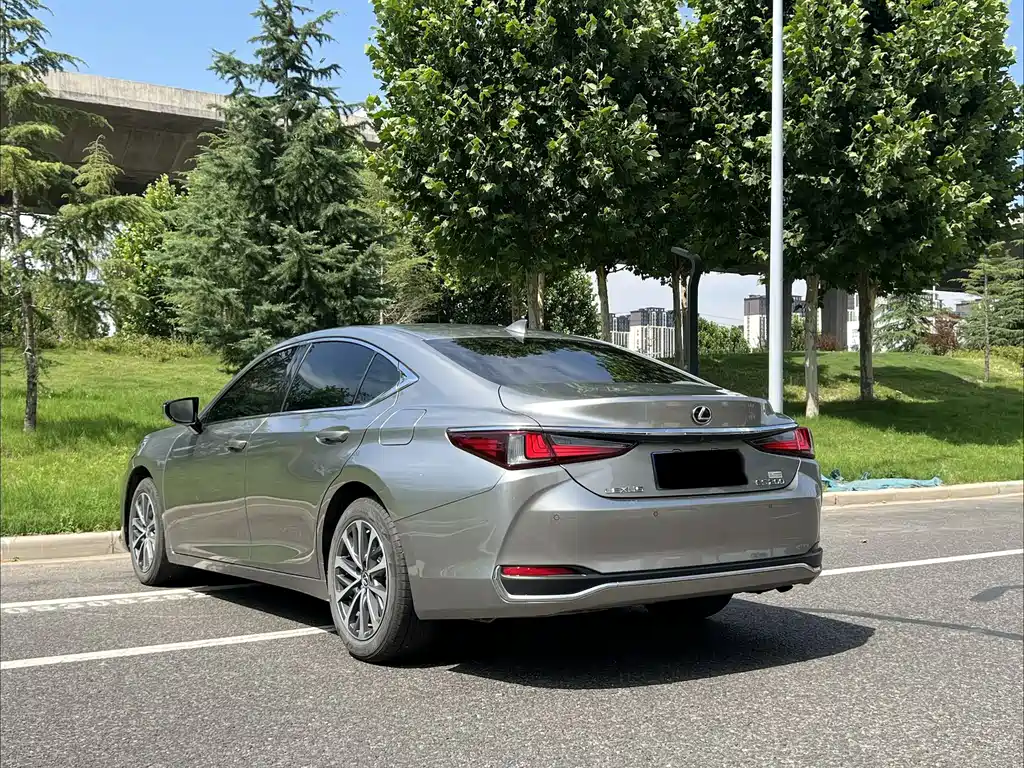 Lexus ES 2024 200 Premium
