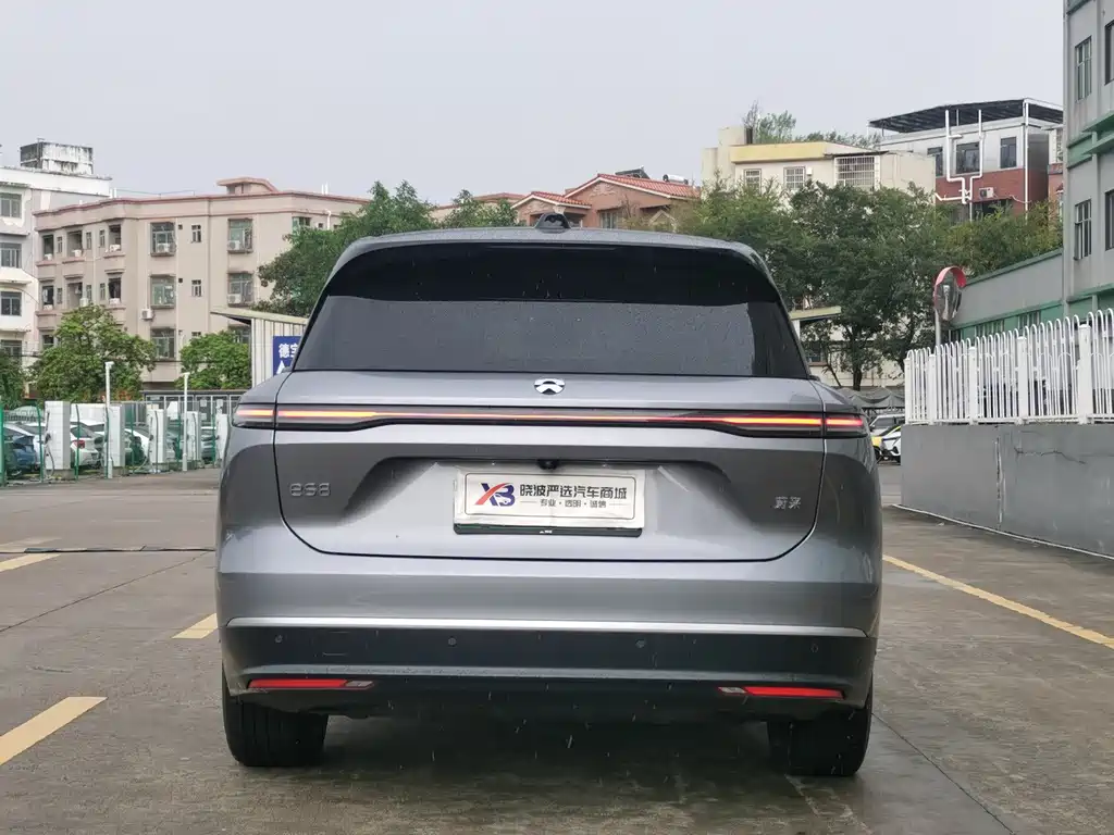NIO ES8 — миниатюра 5